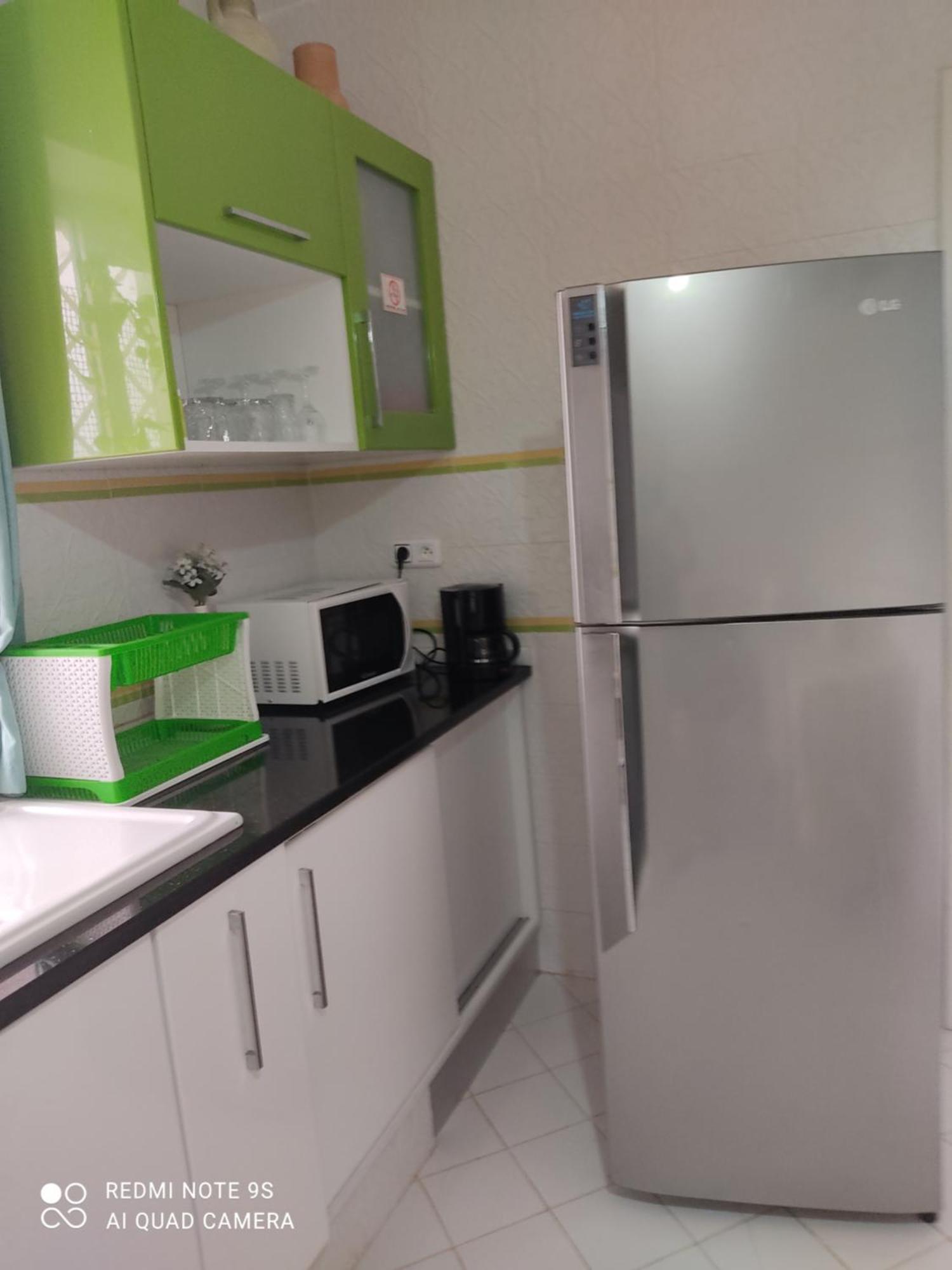 אריאנה Etage De Villa Avec Jardin, Pres De L'Aireport Et Parking Prive מראה חיצוני תמונה