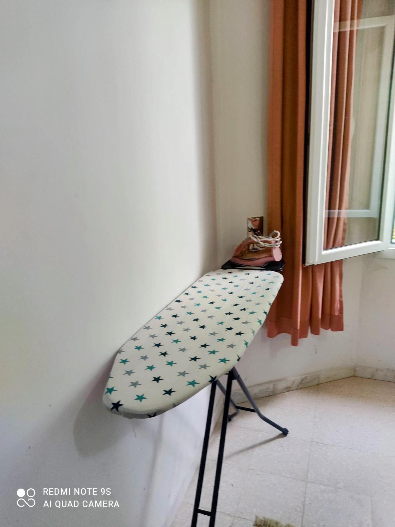 אריאנה Etage De Villa Avec Jardin, Pres De L'Aireport Et Parking Prive מראה חיצוני תמונה